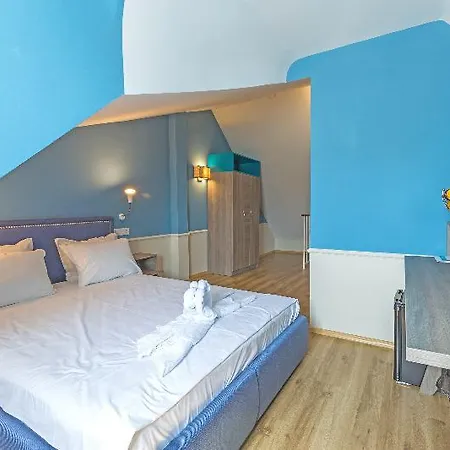 Bsa Boulevard Boutique Hotel 2*